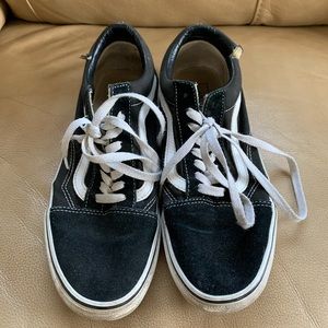 Black old school vans